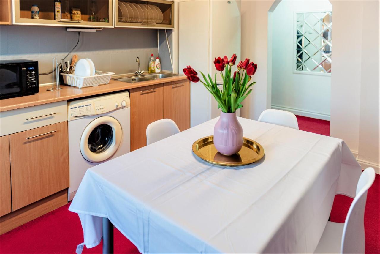 Parliament Marriott Unirii Square 5 Bedrooms Luxury Apartment Old Town Bucureşti Ngoại thất bức ảnh